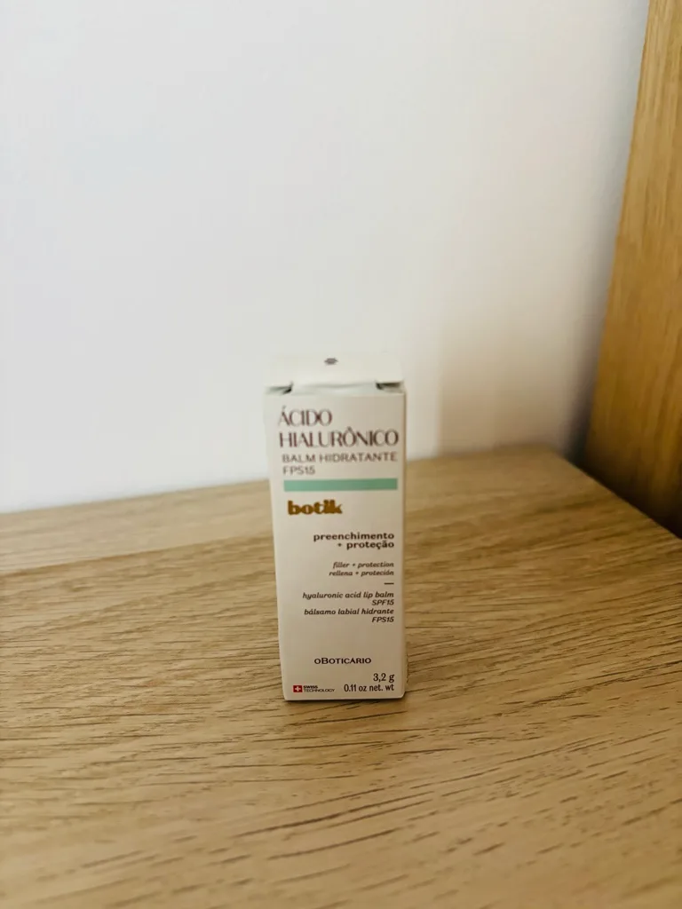 Balm labial hidratante botik
