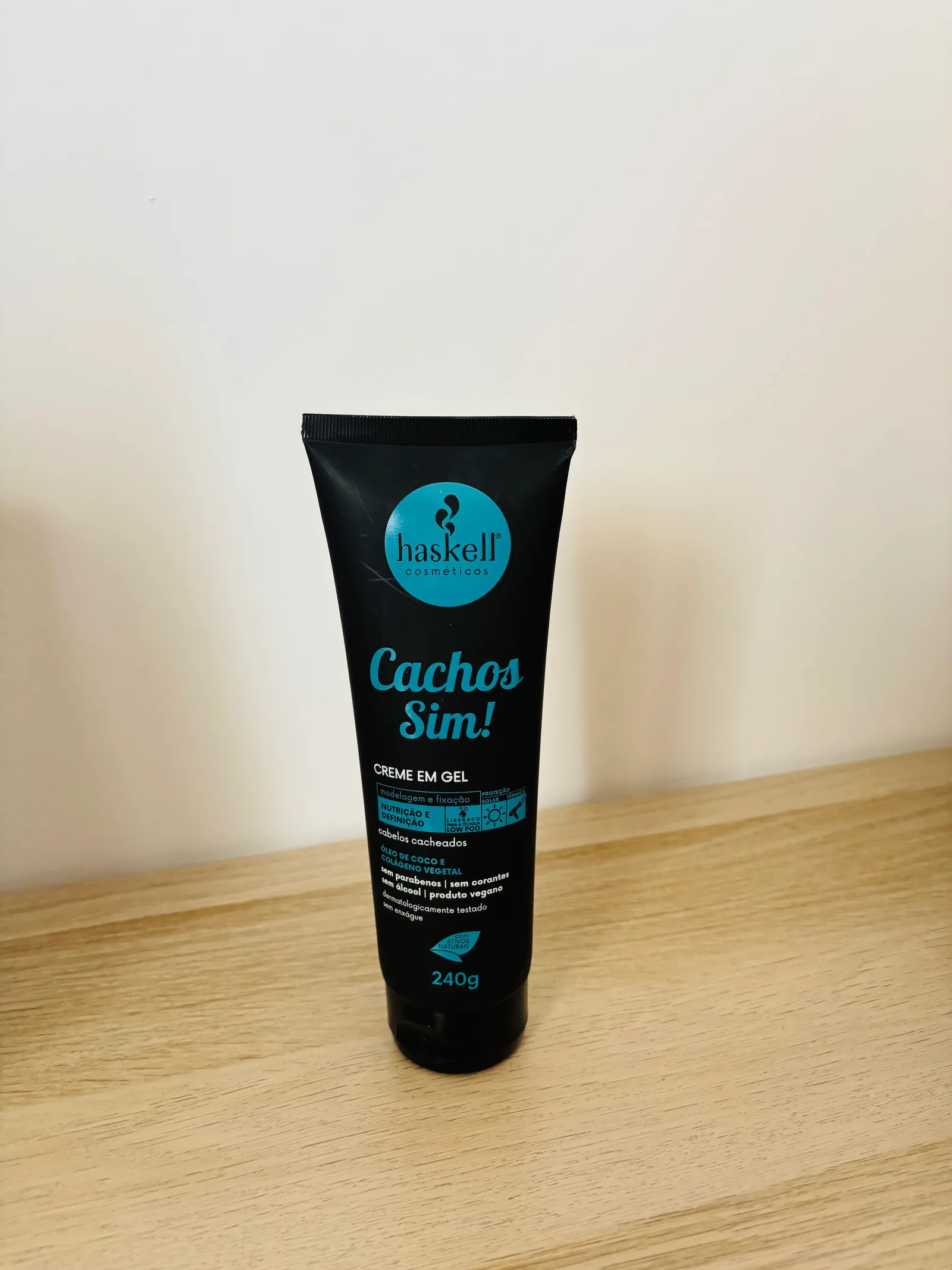Cachos Sim Creme Em Gel