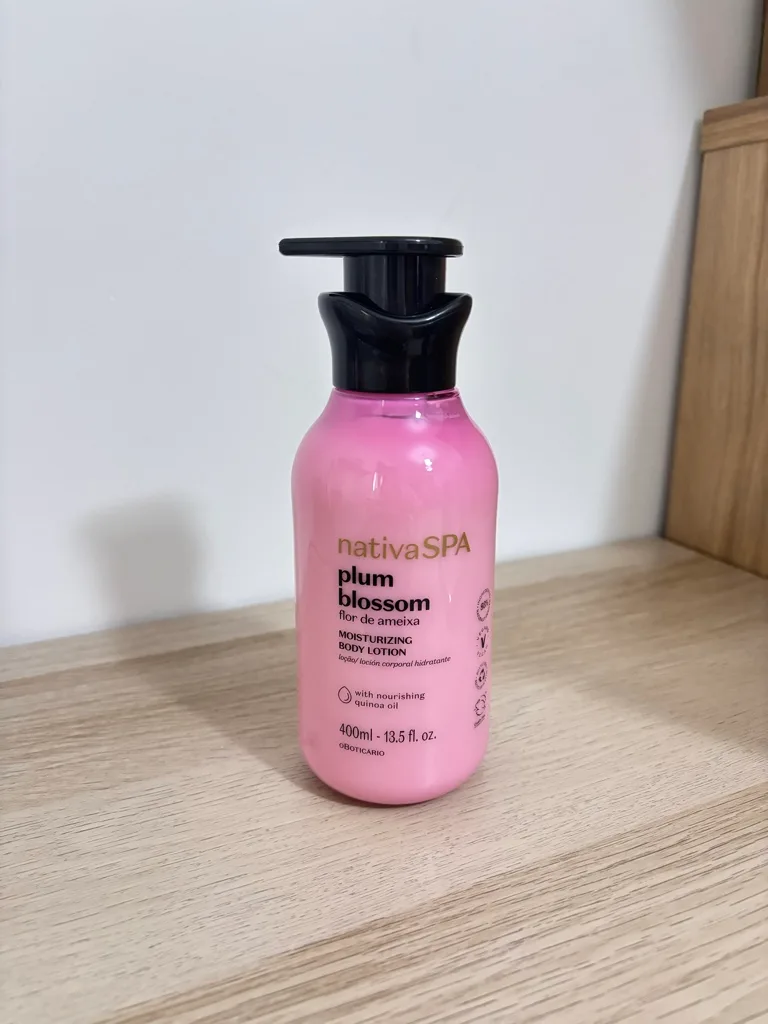 Loção hidratante Nativa Spa Flor de Ameixa